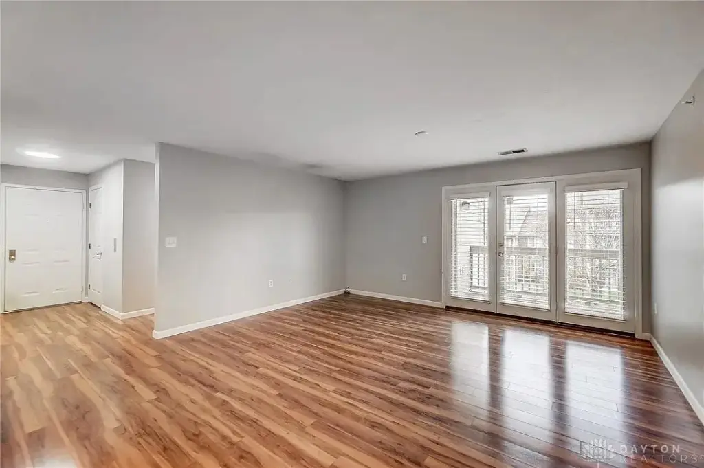 1901 Waterstone Blvd APT 208, Miamisburg, OH 45342 