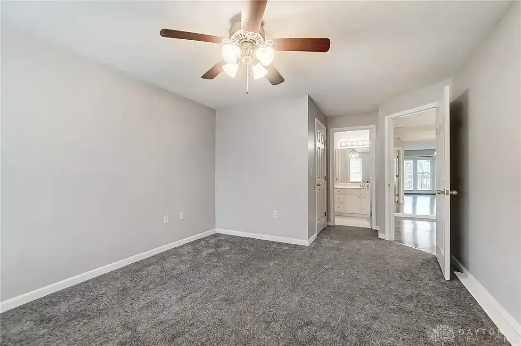 1901 Waterstone Blvd APT 208, Miamisburg, OH 45342 