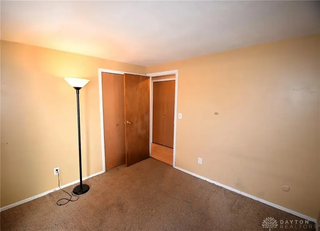 5814 Troy Villa Blvd, Dayton, OH 45424 