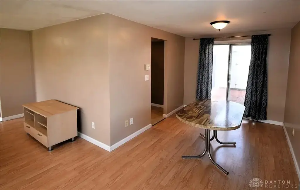 5814 Troy Villa Blvd, Dayton, OH 45424 