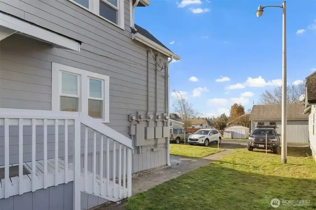 2222 Summit Avenue, Everett, WA 98201 