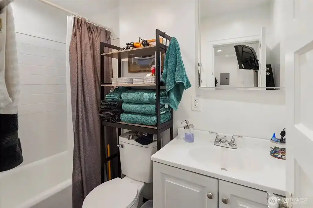 2222 Summit Avenue, Everett, WA 98201 