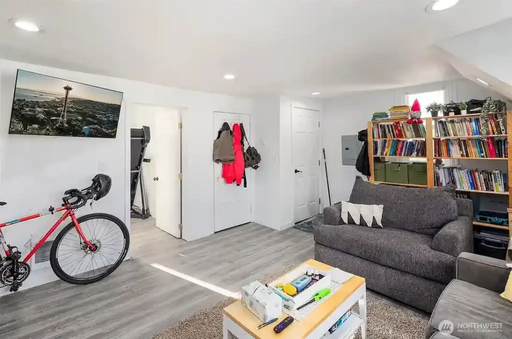 2222 Summit Avenue, Everett, WA 98201 