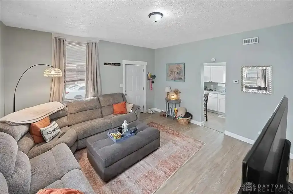 131 S Mulberry St, Troy, OH 45373 