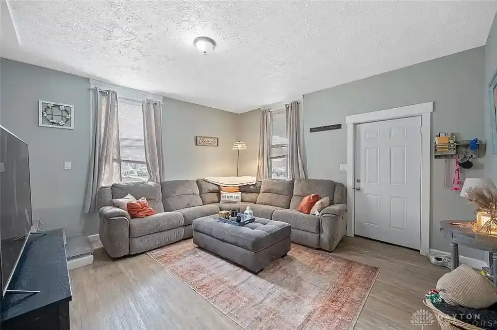 131 S Mulberry St, Troy, OH 45373 