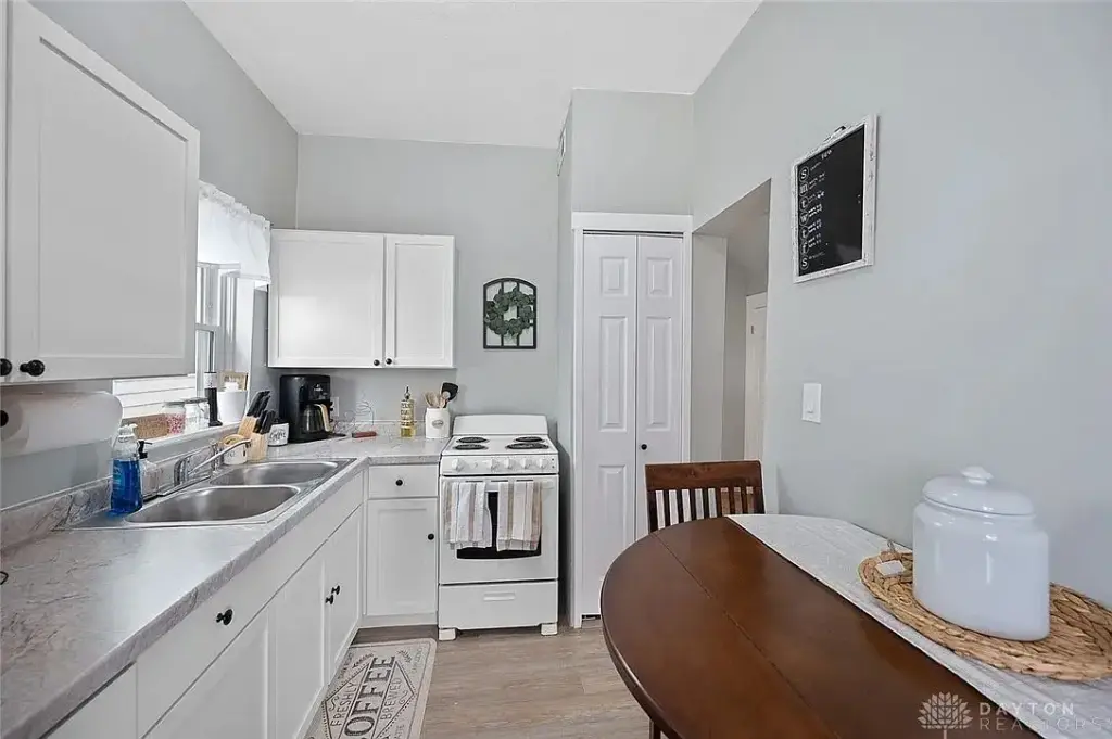 131 S Mulberry St, Troy, OH 45373 