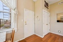 561 Milton St APT E, Cincinnati, OH 45202 