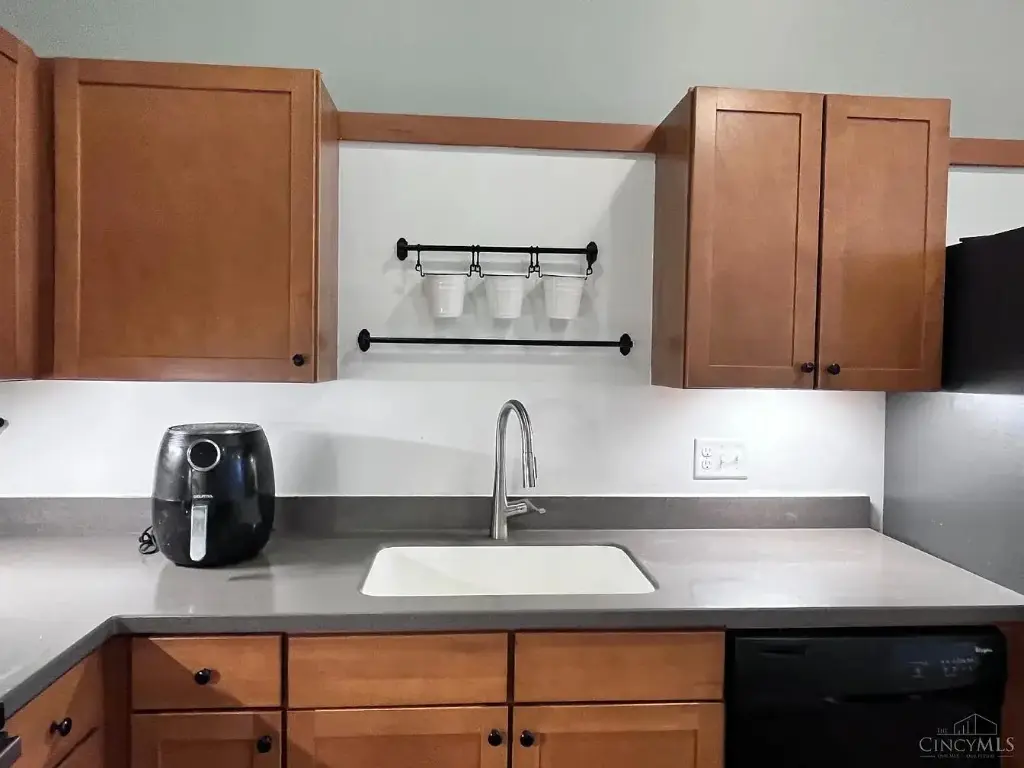 1432 Race St UNIT 102, Cincinnati, OH 45202 