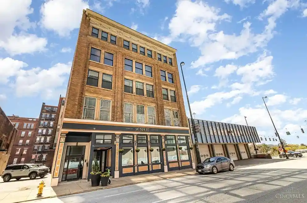 335 W 5th St UNIT 403, Cincinnati, OH 45202 
