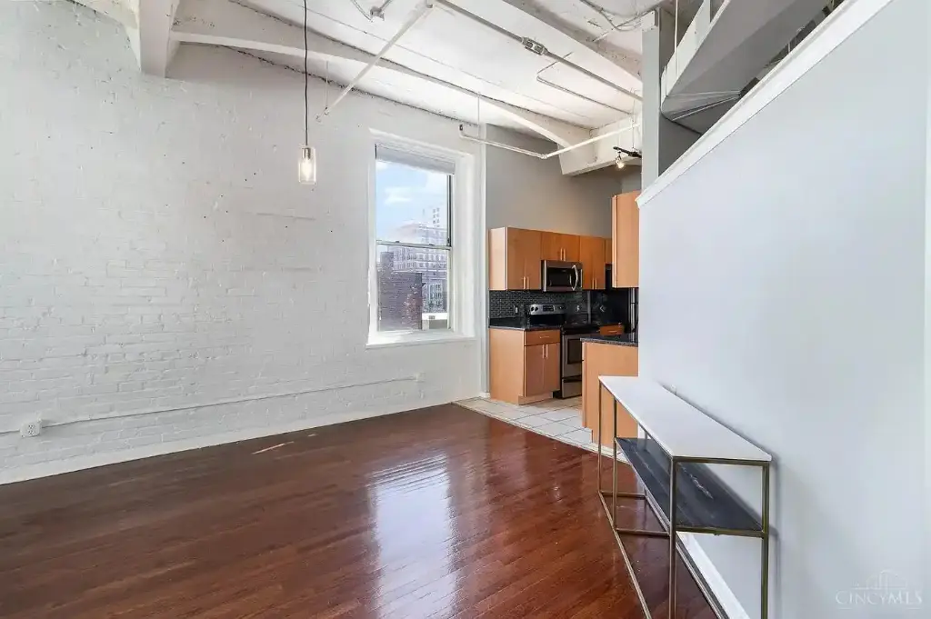 335 W 5th St UNIT 403, Cincinnati, OH 45202 