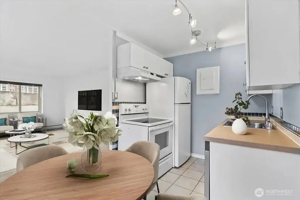 1400 Hubbell Place UNIT 1103, Seattle, WA 98101 