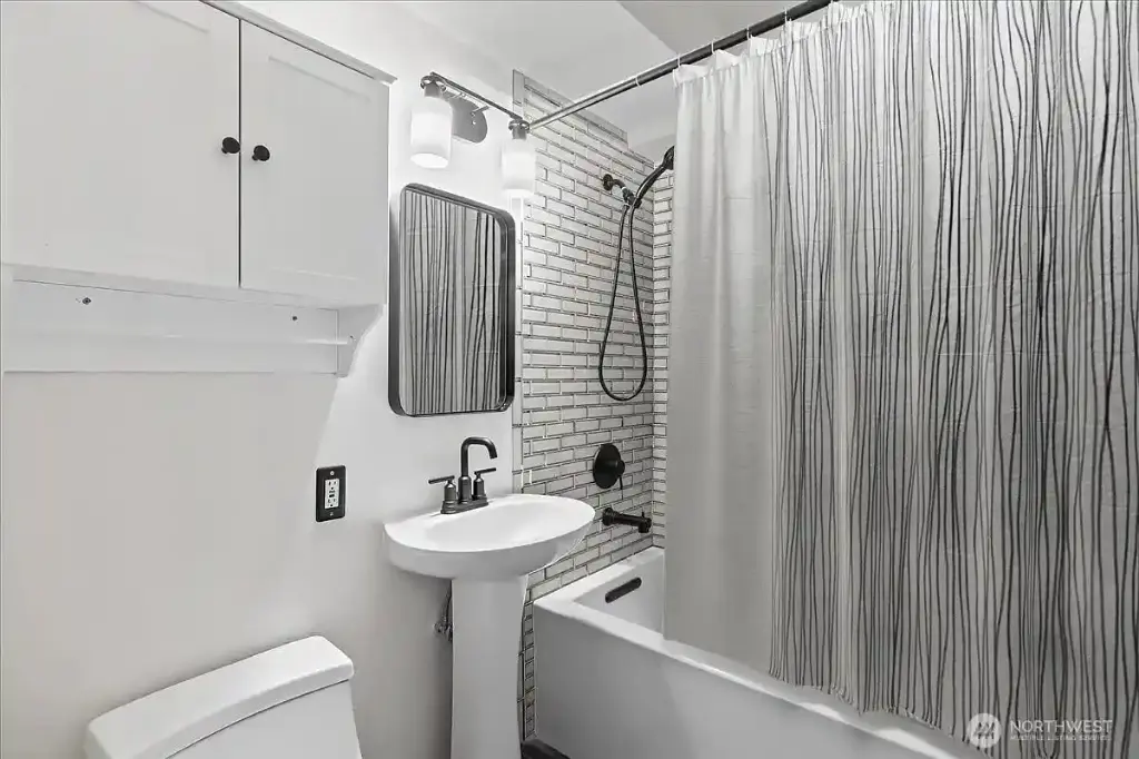 1400 Hubbell Place UNIT 1103, Seattle, WA 98101 