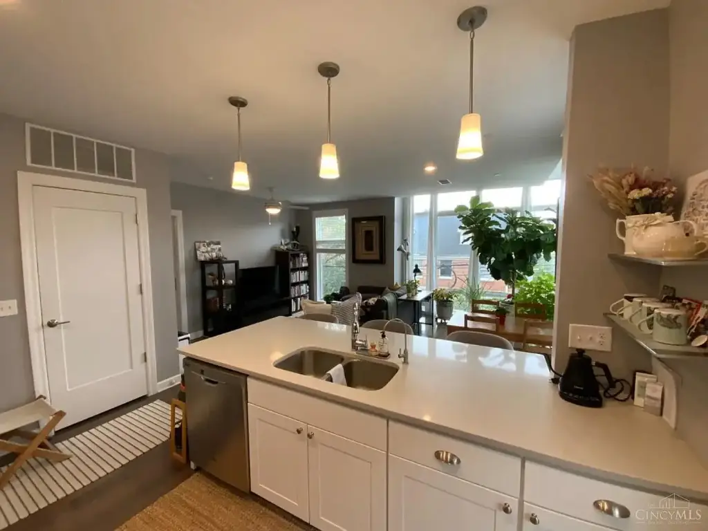 116 W 15th St #206, Cincinnati, OH 45202 
