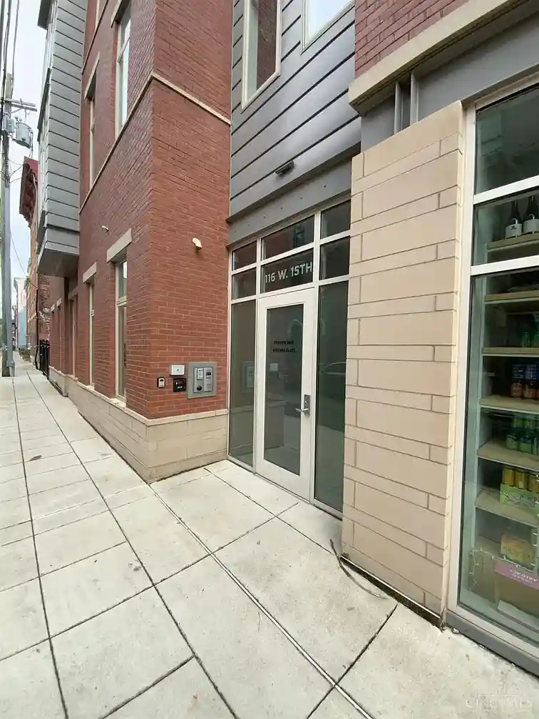 116 W 15th St #206, Cincinnati, OH 45202 