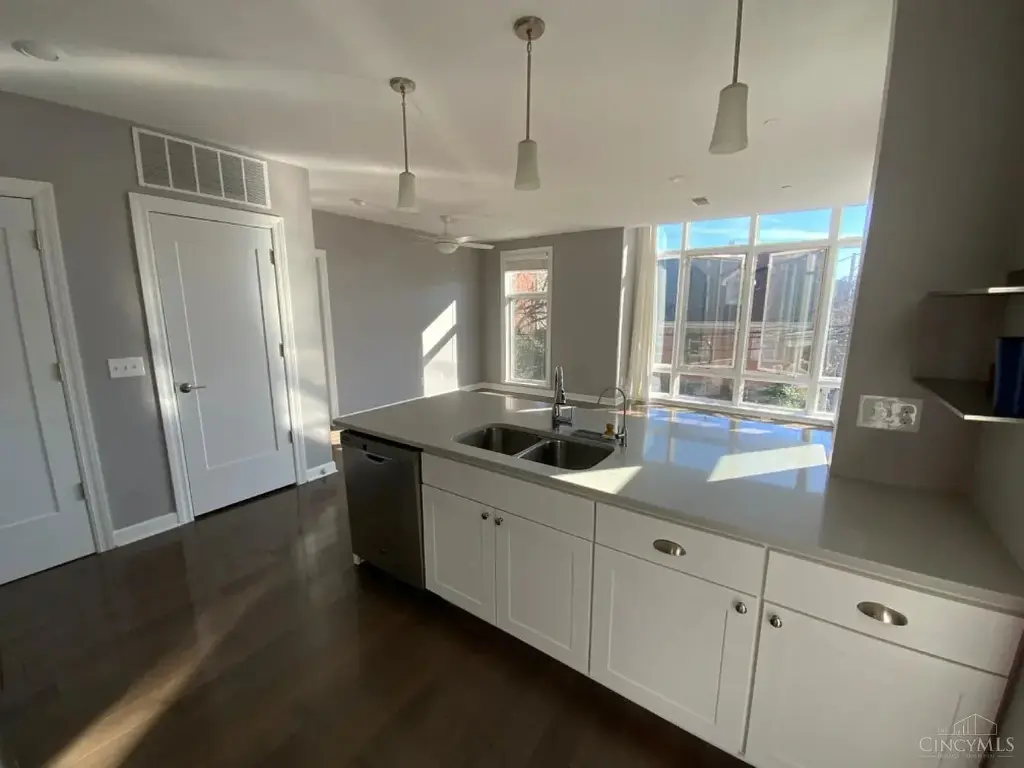 116 W 15th St #206, Cincinnati, OH 45202 