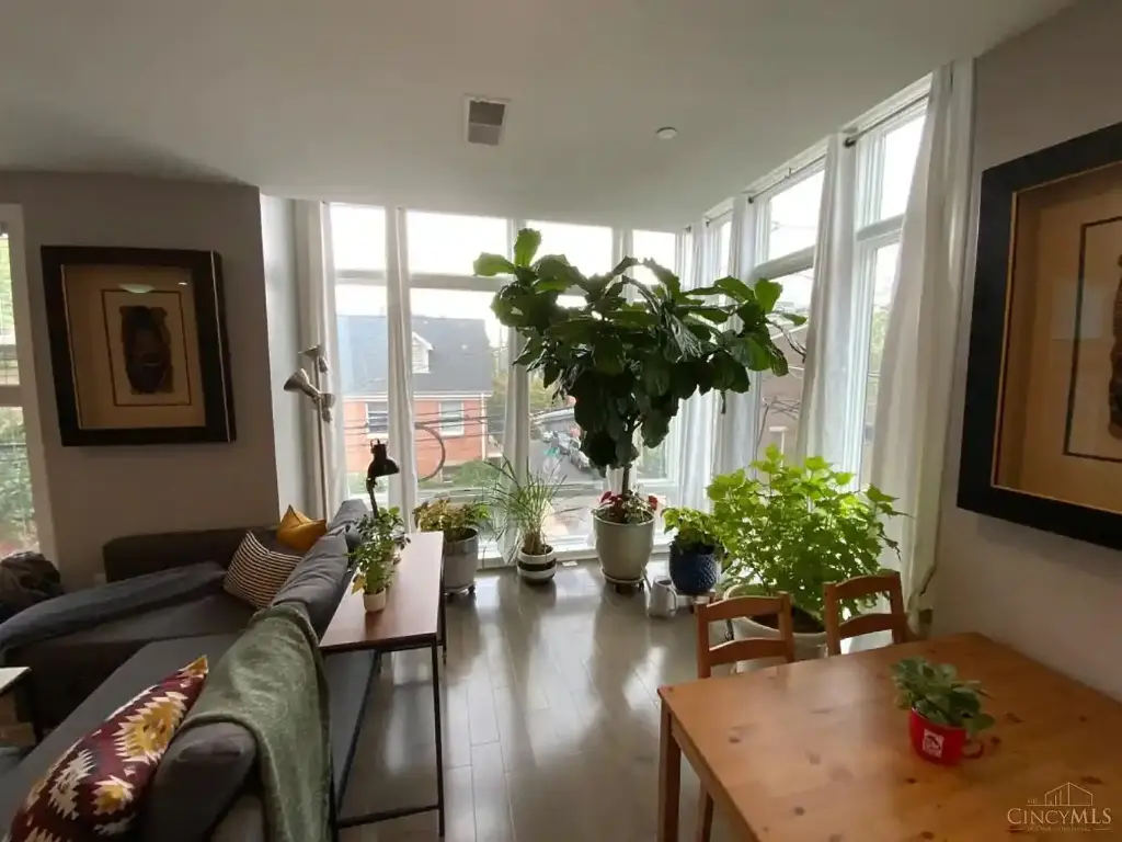 116 W 15th St #206, Cincinnati, OH 45202 