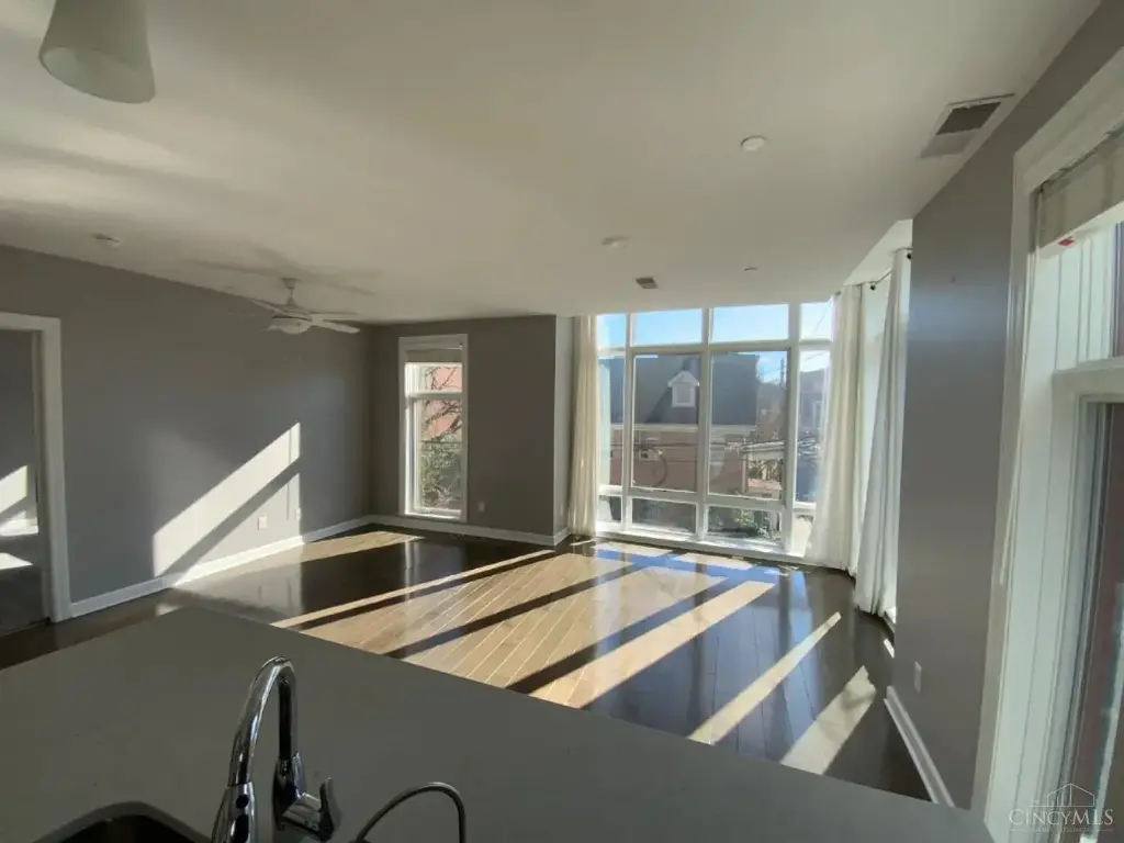 116 W 15th St #206, Cincinnati, OH 45202 
