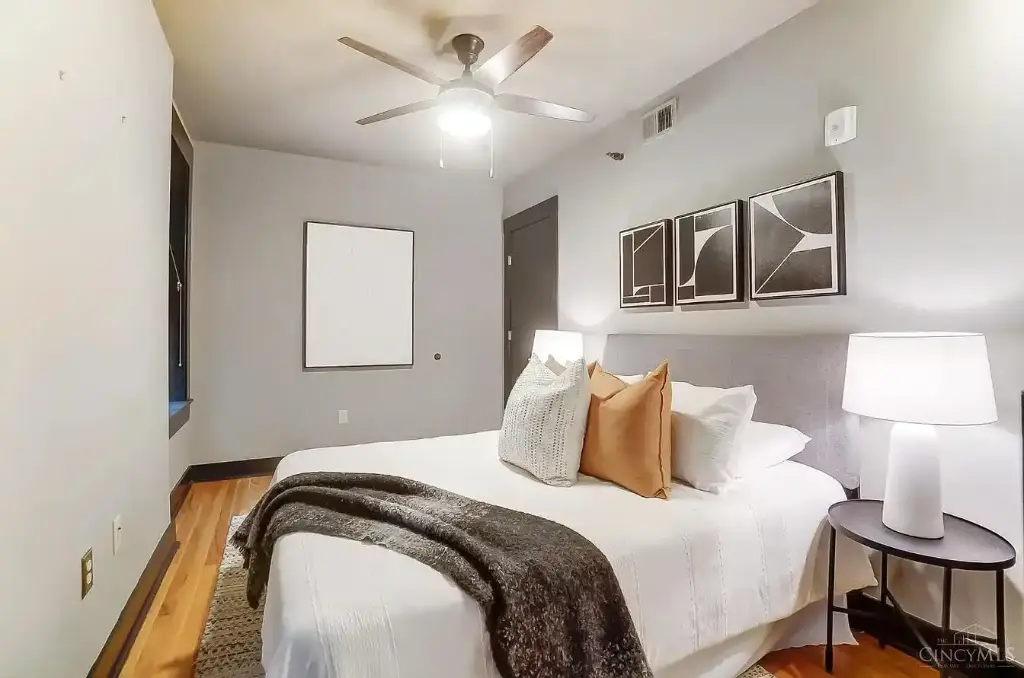 14 W 14th St #301, Cincinnati, OH 45202 