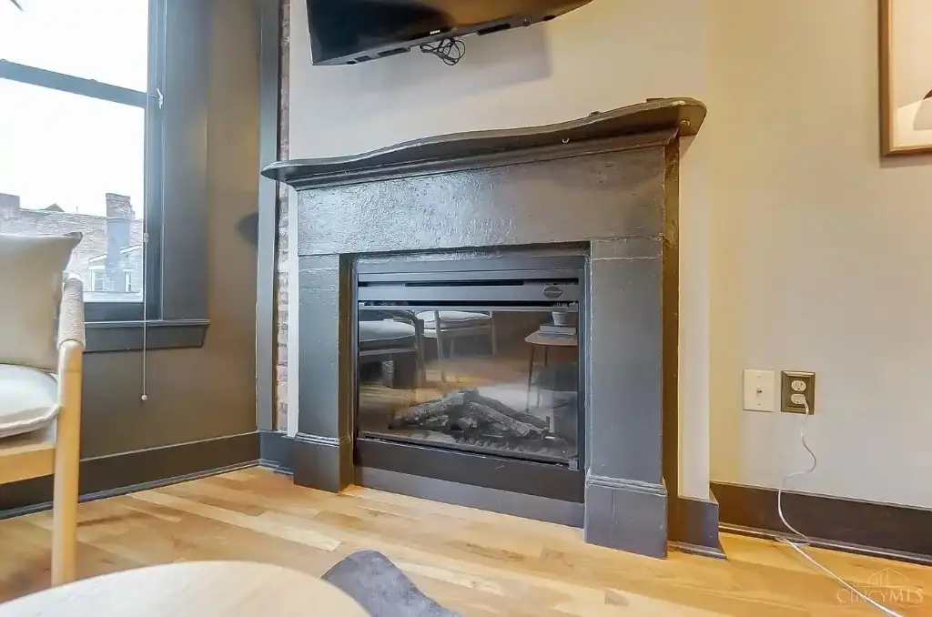 14 W 14th St #301, Cincinnati, OH 45202 