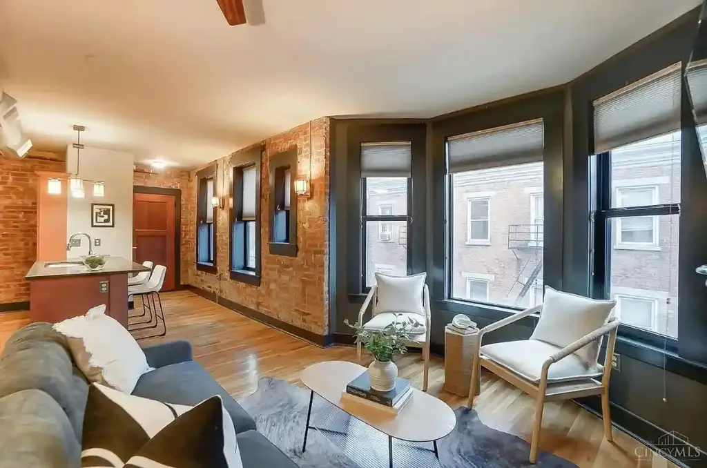 14 W 14th St #301, Cincinnati, OH 45202 