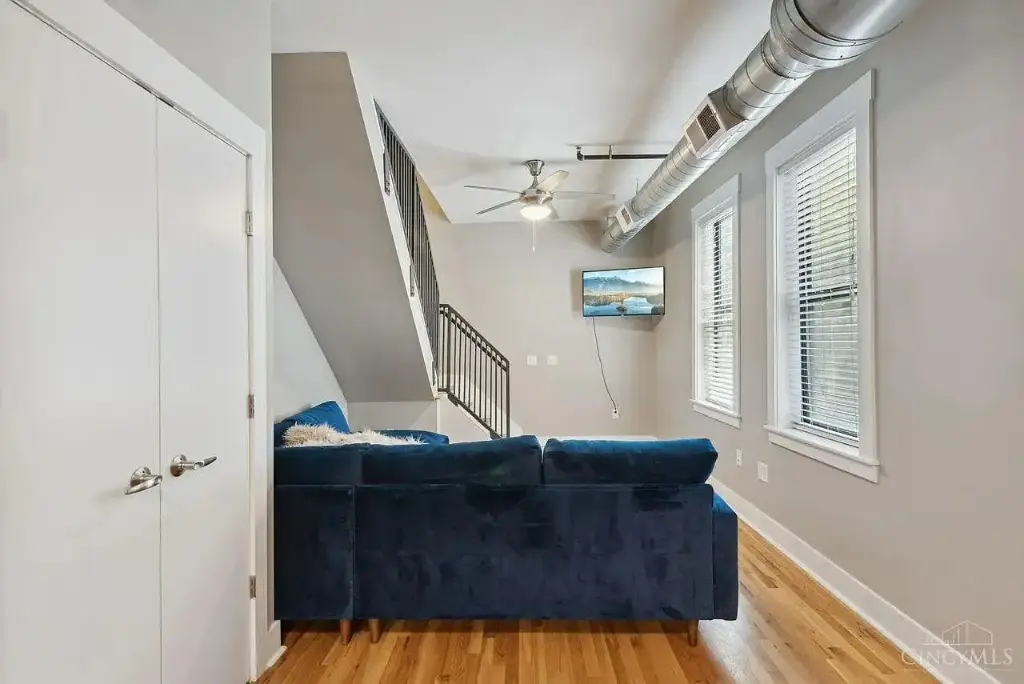 1406 Republic St APT 102, Cincinnati, OH 45202 