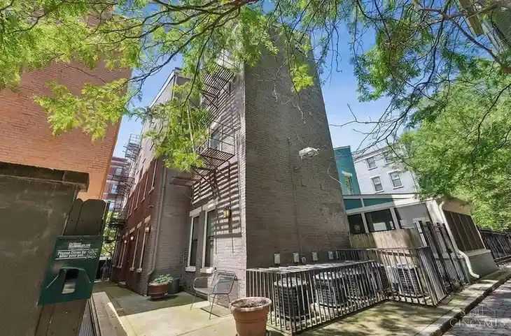 1406 Republic St APT 102, Cincinnati, OH 45202 