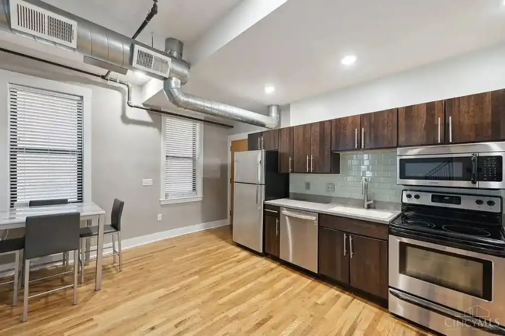 1406 Republic St APT 102, Cincinnati, OH 45202 