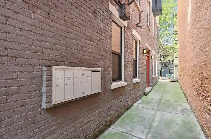1406 Republic St APT 102, Cincinnati, OH 45202 