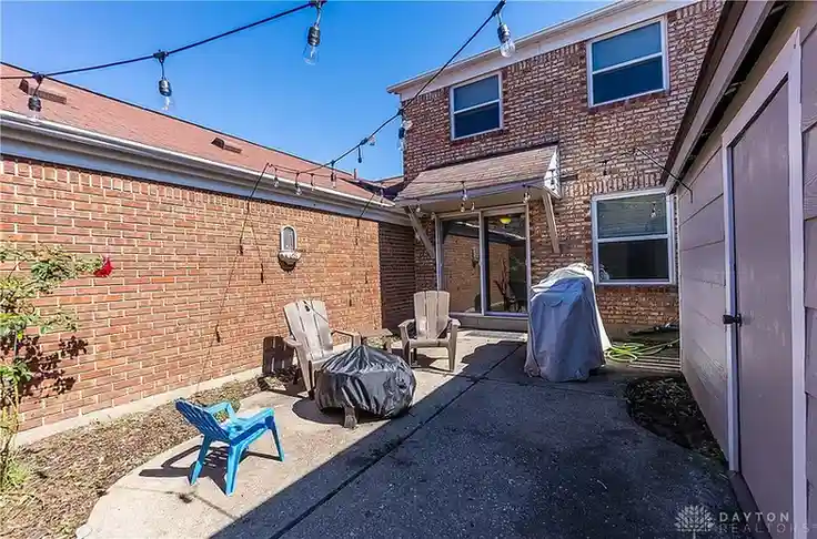 1215 Georgetown Ct, Fairborn, OH 45324 