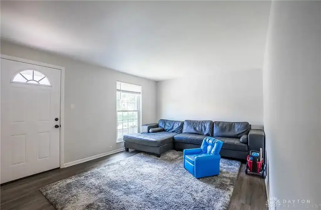 1215 Georgetown Ct, Fairborn, OH 45324 