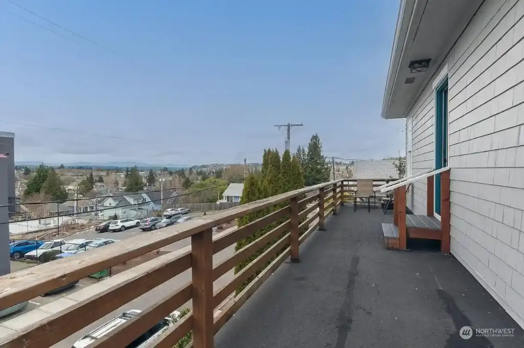 902 Pleasant Ave., Bremerton, WA 98337 