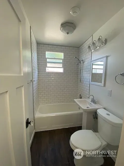 902 Pleasant Ave., Bremerton, WA 98337 