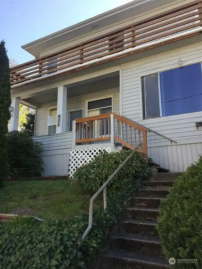 902 Pleasant Ave., Bremerton, WA 98337 