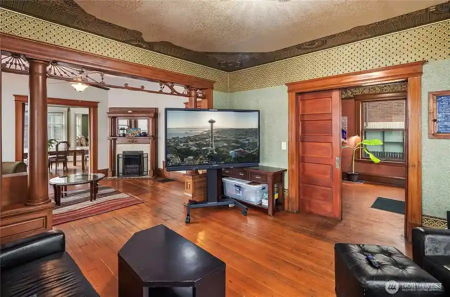 1713 Belmont Avenue, Seattle, WA 98122 