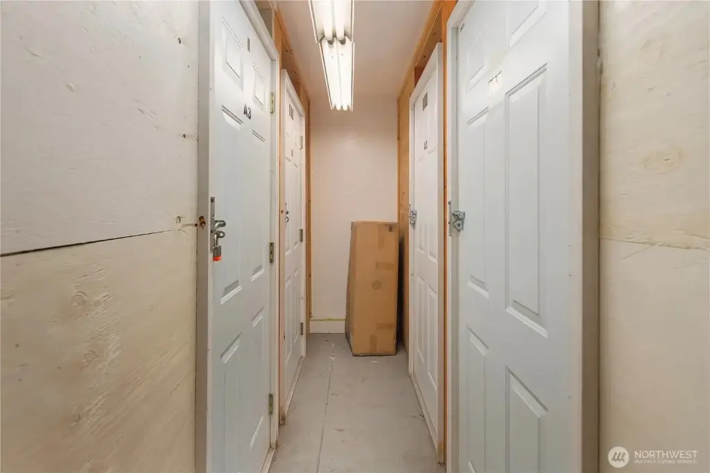 Fully Occupied Historic Building with Cap Rate 5.67% – Add More Units!