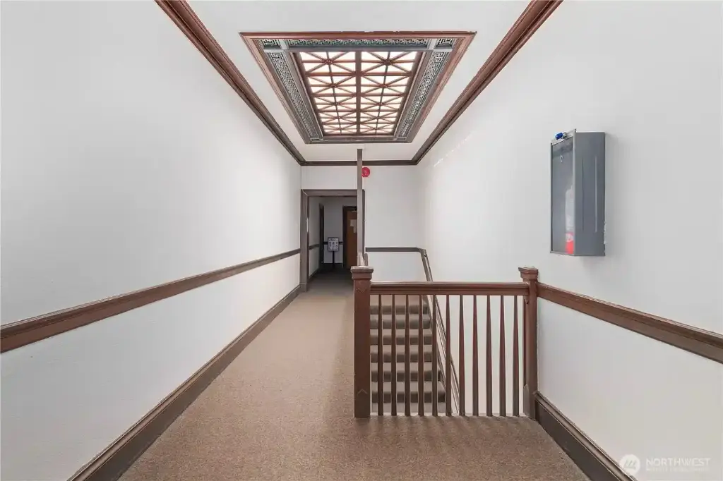 Fully Occupied Historic Building with Cap Rate 5.67% – Add More Units!