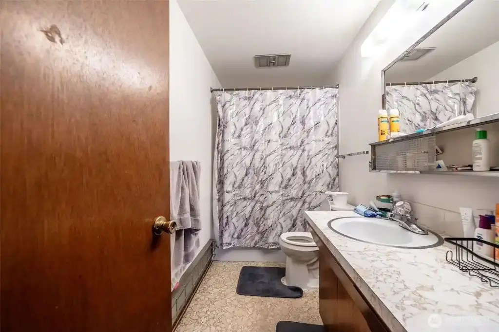 2424 Rucker Avenue #1-10, Everett, WA 98201 