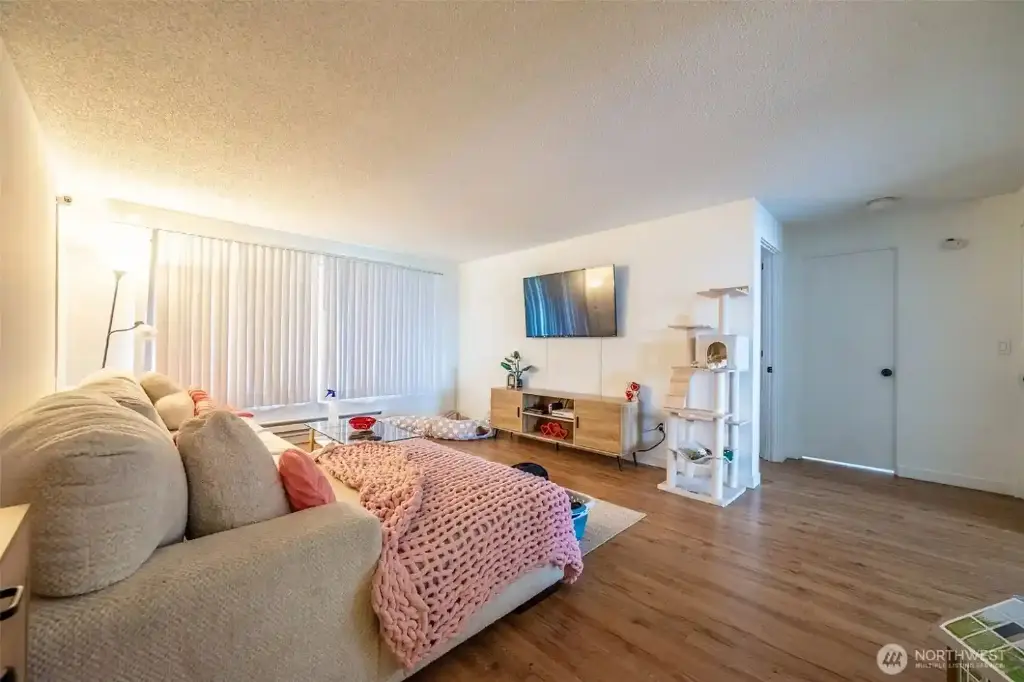 2424 Rucker Avenue #1-10, Everett, WA 98201 