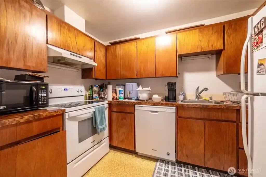 2424 Rucker Avenue #1-10, Everett, WA 98201 