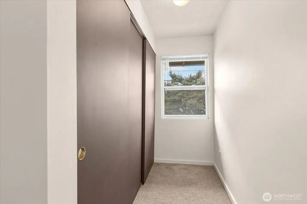 2 SW 119th Street, Burien, WA 98146 