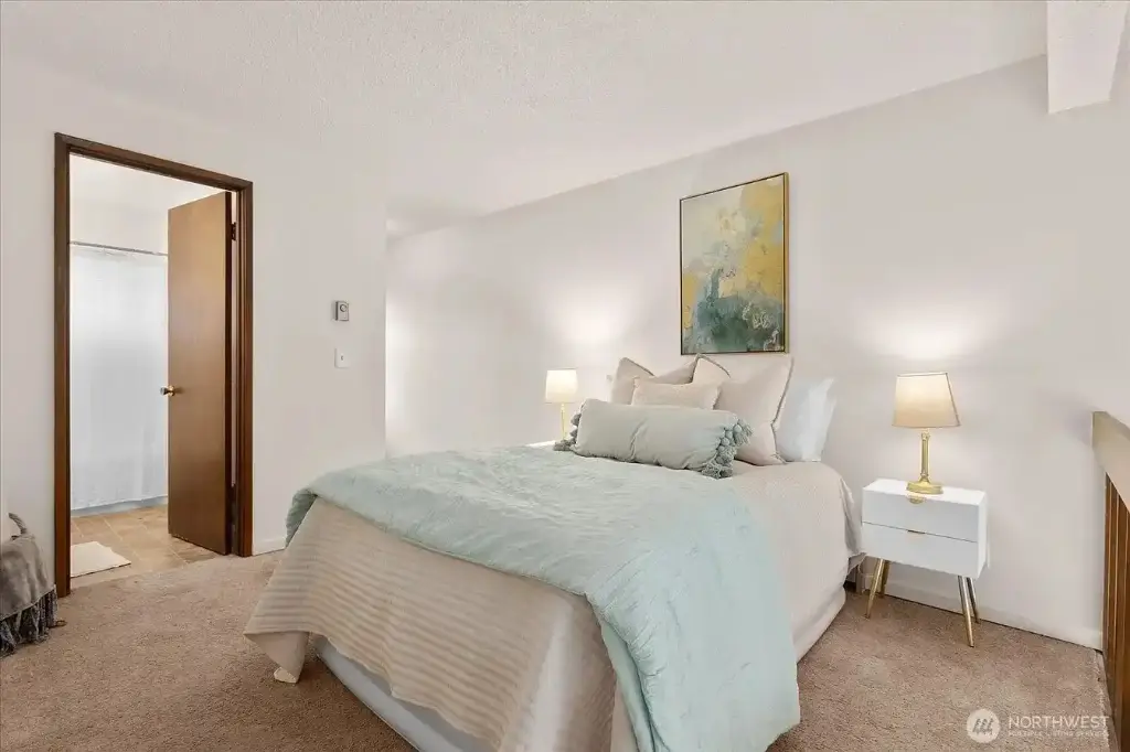 2 SW 119th Street, Burien, WA 98146 