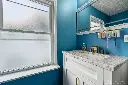 142 E Parkwood Dr, Dayton, OH 45405 