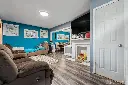 142 E Parkwood Dr, Dayton, OH 45405 