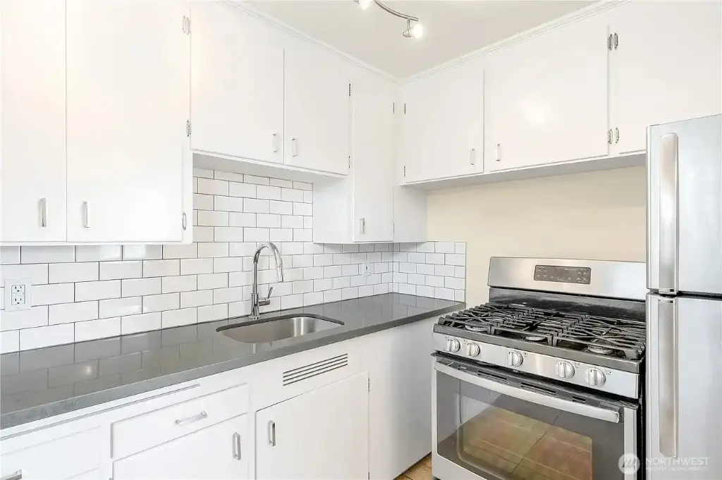 702 710 N 41st Street, Seattle, WA 98103 