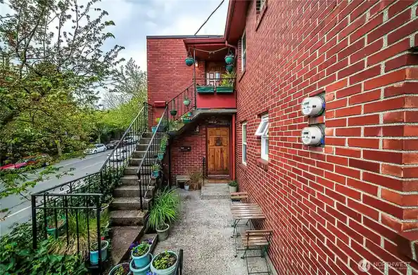 702 710 N 41st Street, Seattle, WA 98103 