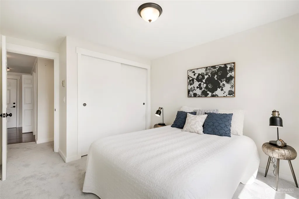 411 N 90th Street UNIT 305, Seattle, WA 98103 