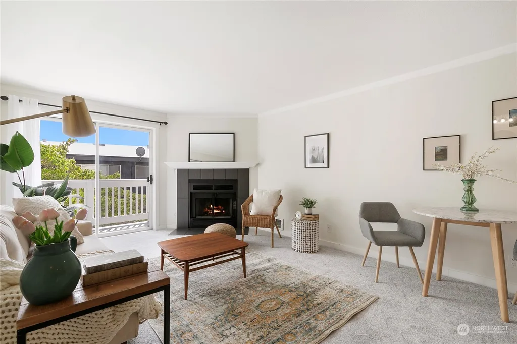 411 N 90th Street UNIT 305, Seattle, WA 98103 