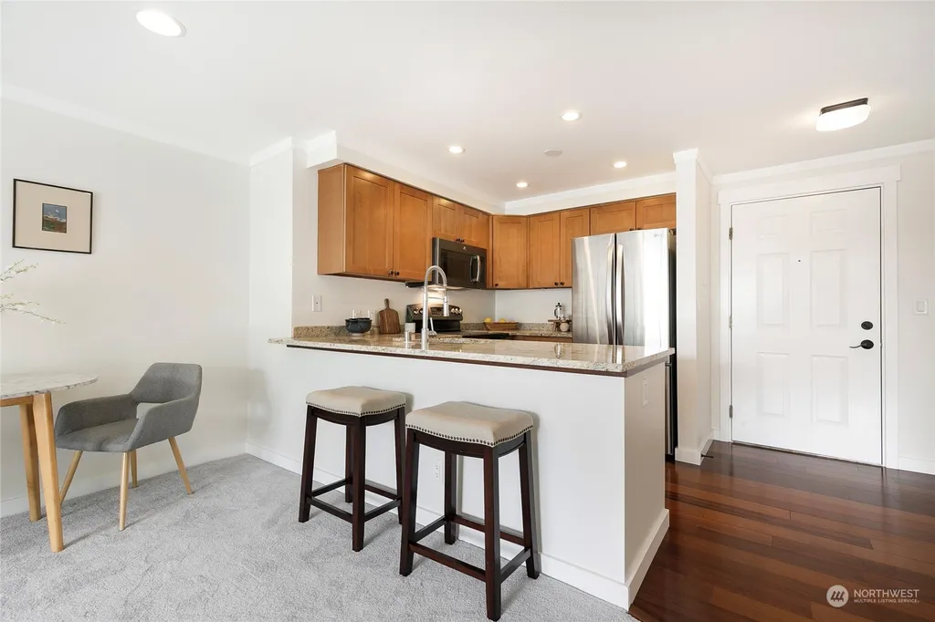 411 N 90th Street UNIT 305, Seattle, WA 98103 