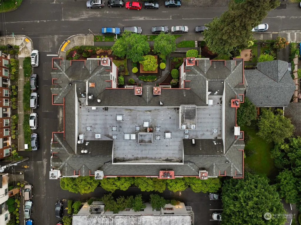 411 N 90th Street UNIT 305, Seattle, WA 98103 
