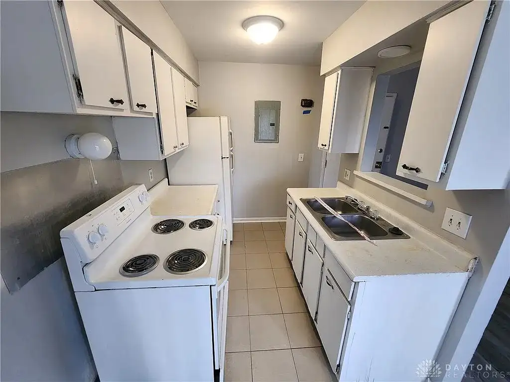 2620 N Gettysburg Ave, Dayton, OH 45406 